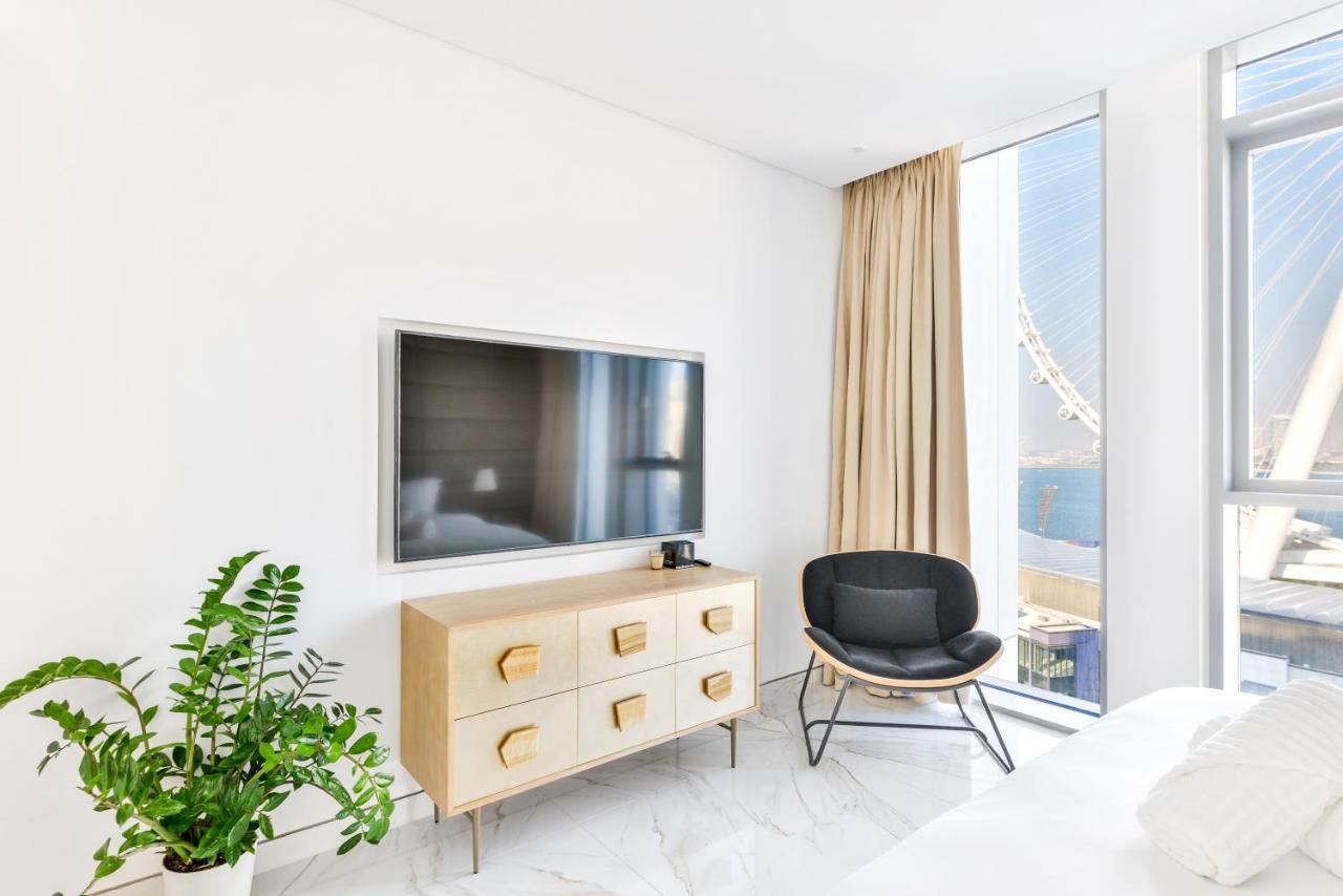 Luxury 2 Bedroom Beachfront Apt W Stunning Sea View Dubai Luaran gambar