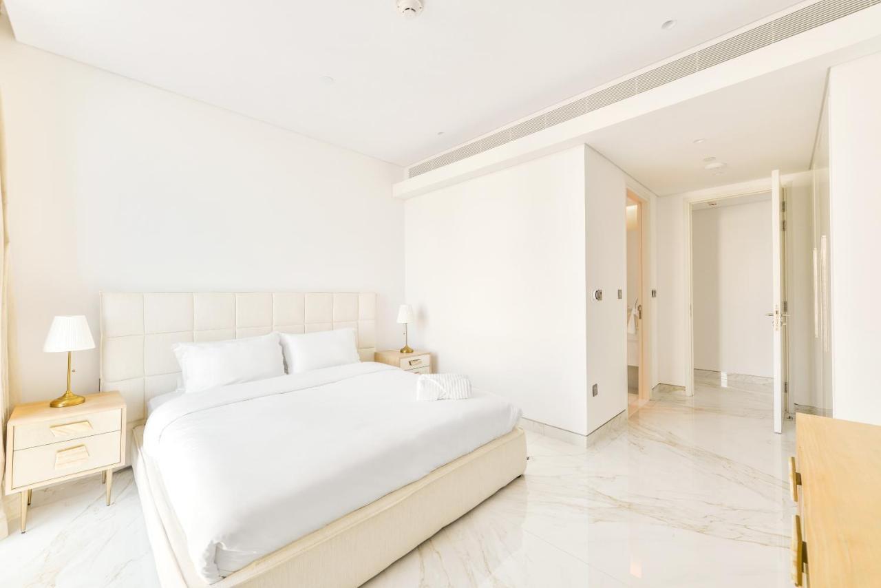 Luxury 2 Bedroom Beachfront Apt W Stunning Sea View Dubai Luaran gambar