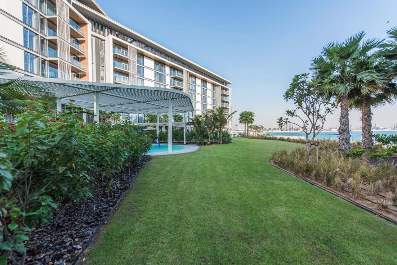 Luxury 2 Bedroom Beachfront Apt W Stunning Sea View Dubai Luaran gambar